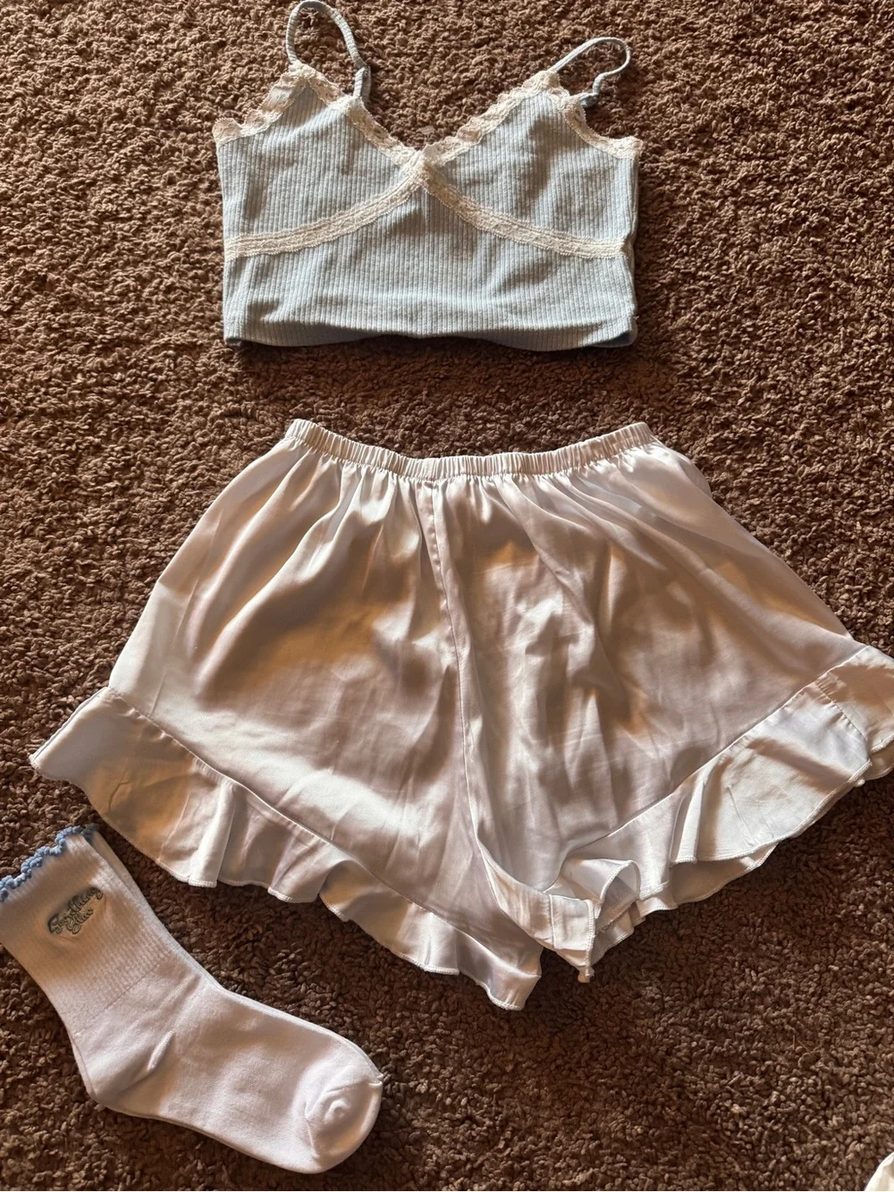 N/A elegant cream